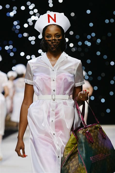 louis vuitton naomi campbell|Naomi Campbell Dons Head.